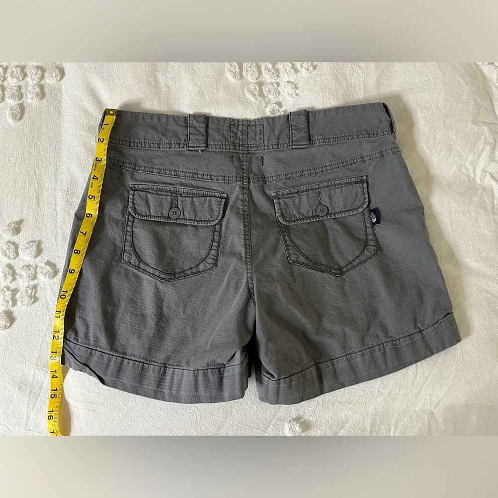 Vintage 90s The North Face Cargo Shorts - Grey - 6 - Picture 11 of 12